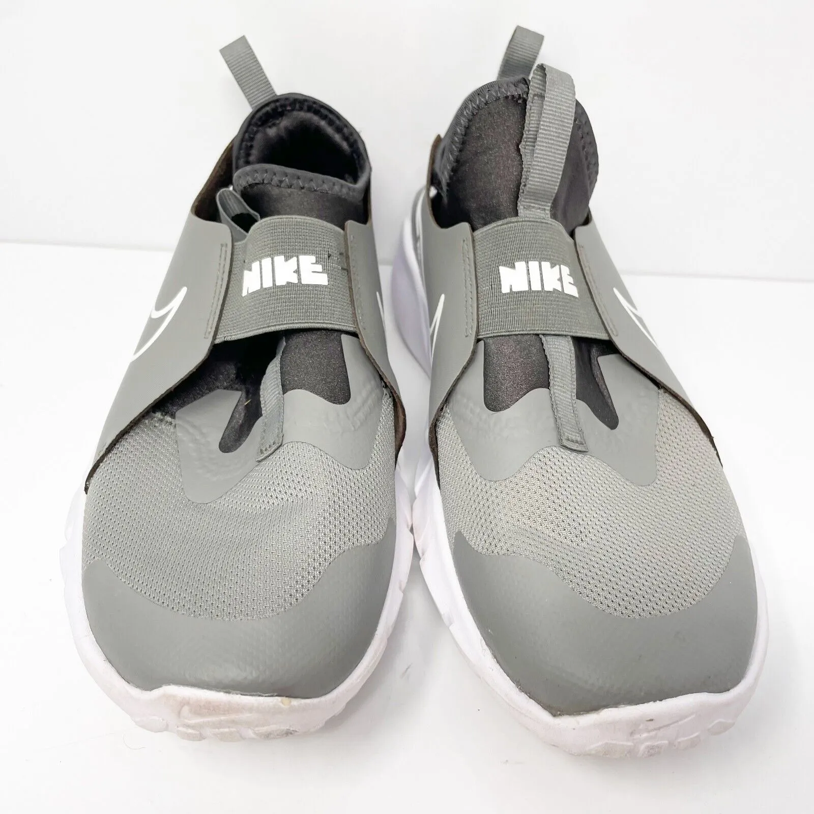 Nike Boys Flex Runner 2 DJ6038-003 Gray Casual Shoes Sneakers Size 7Y