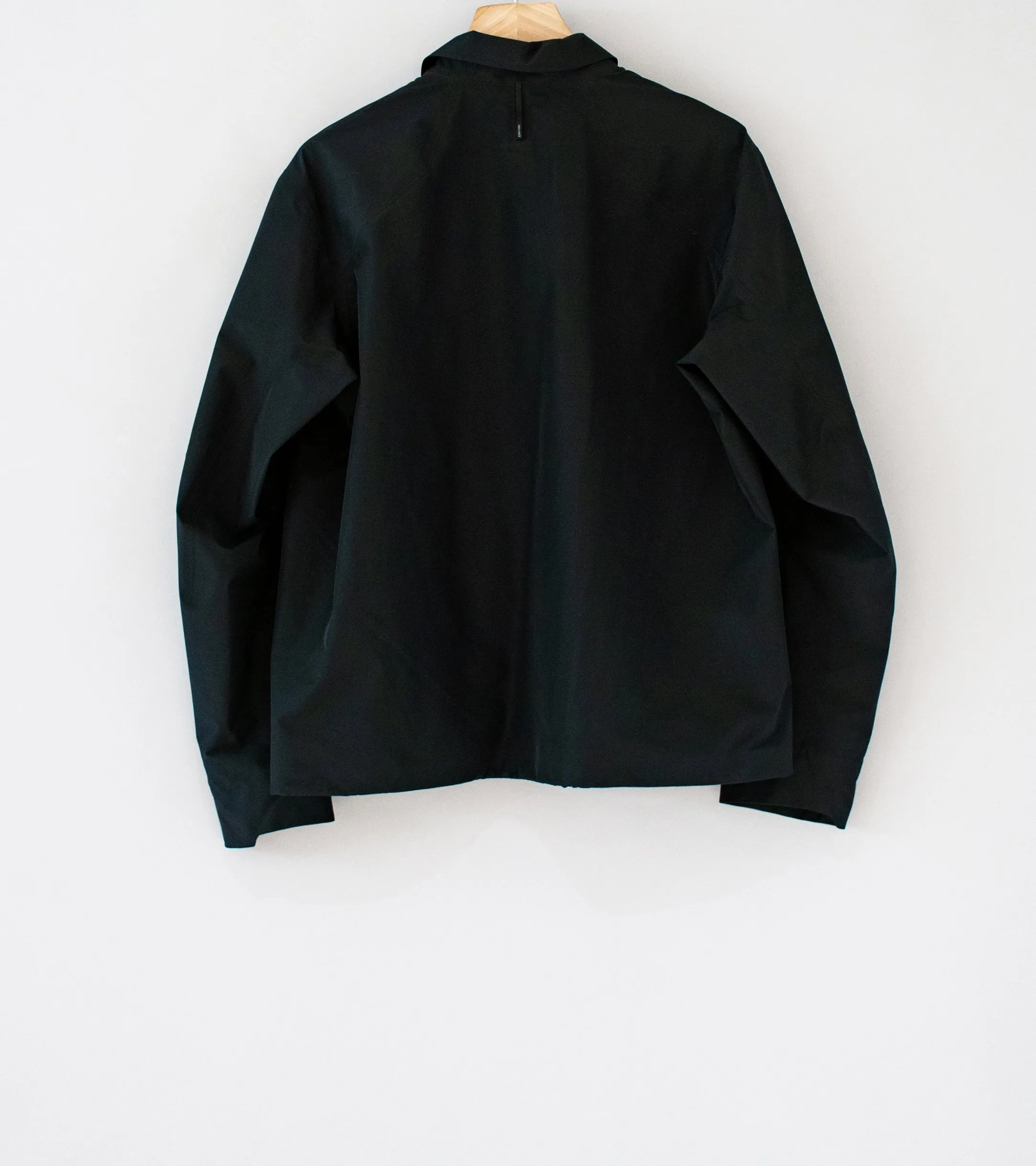 Veilance 'Centroid Jacket' (Black)