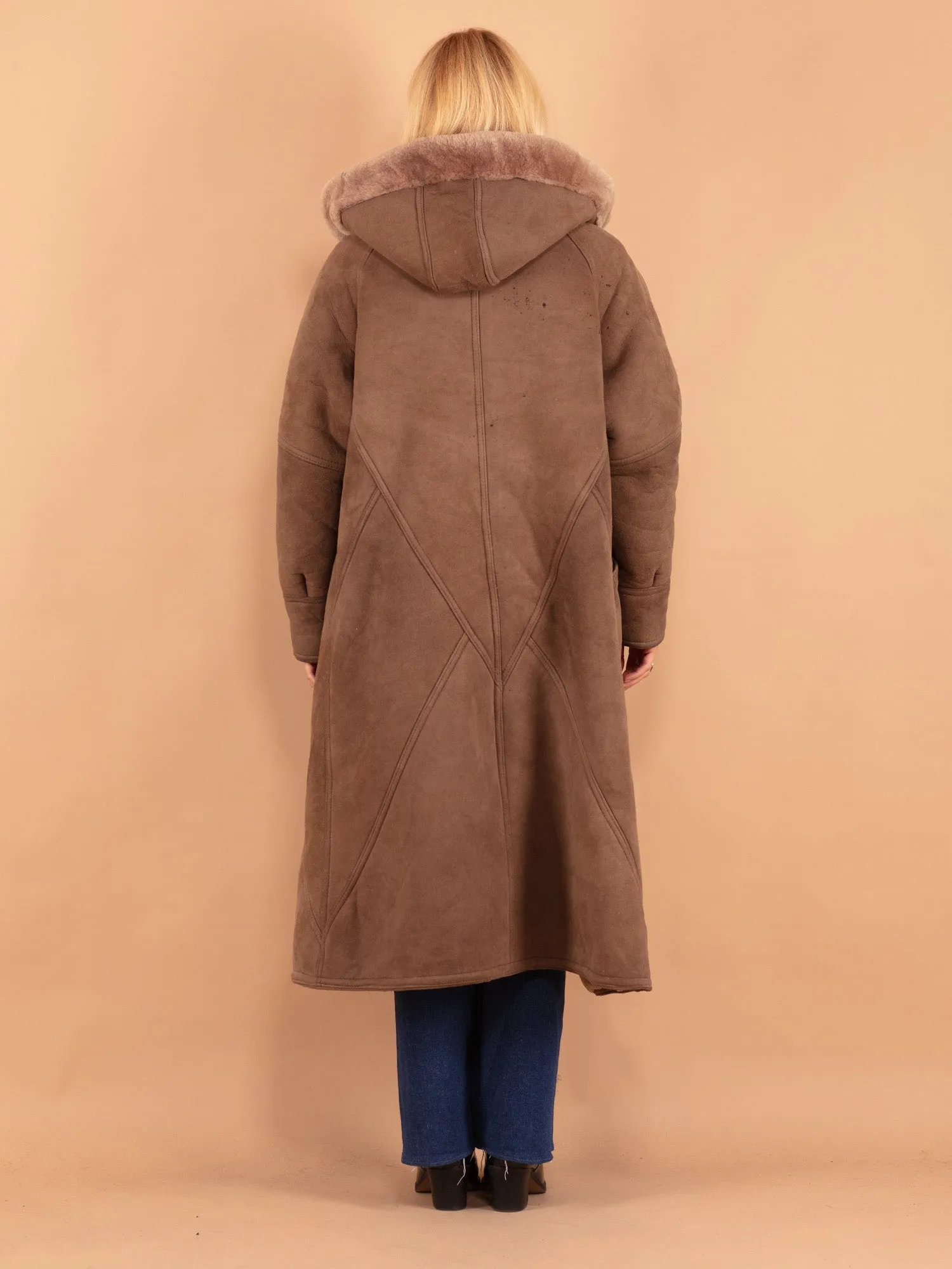 Vintage 70's Women Hooded Sheepskin Coat in Beige