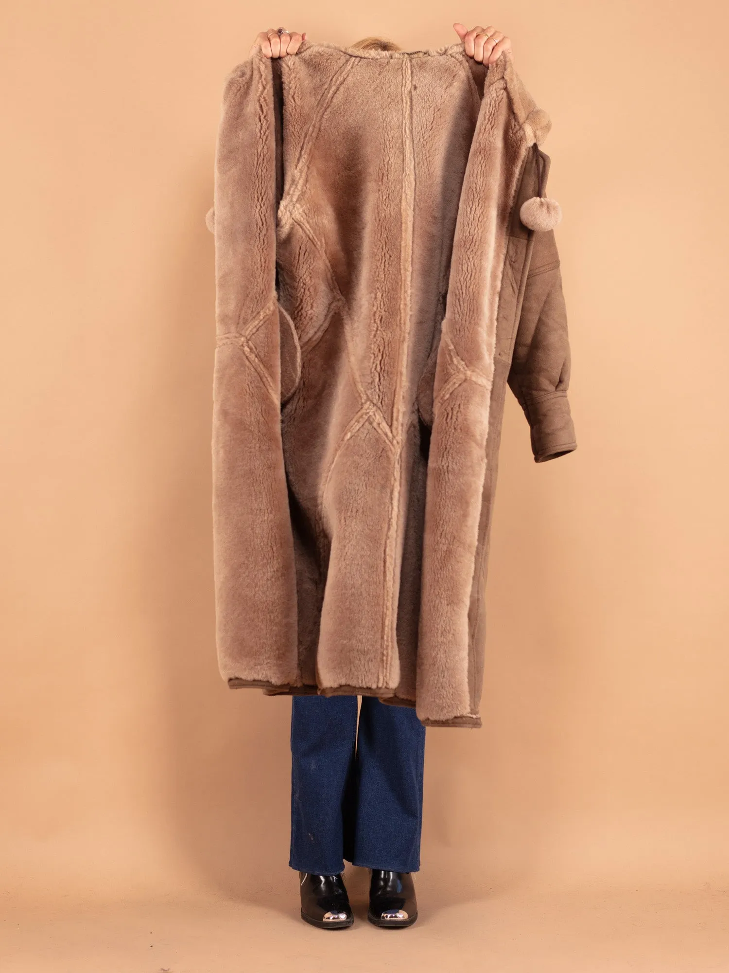 Vintage 70's Women Hooded Sheepskin Coat in Beige